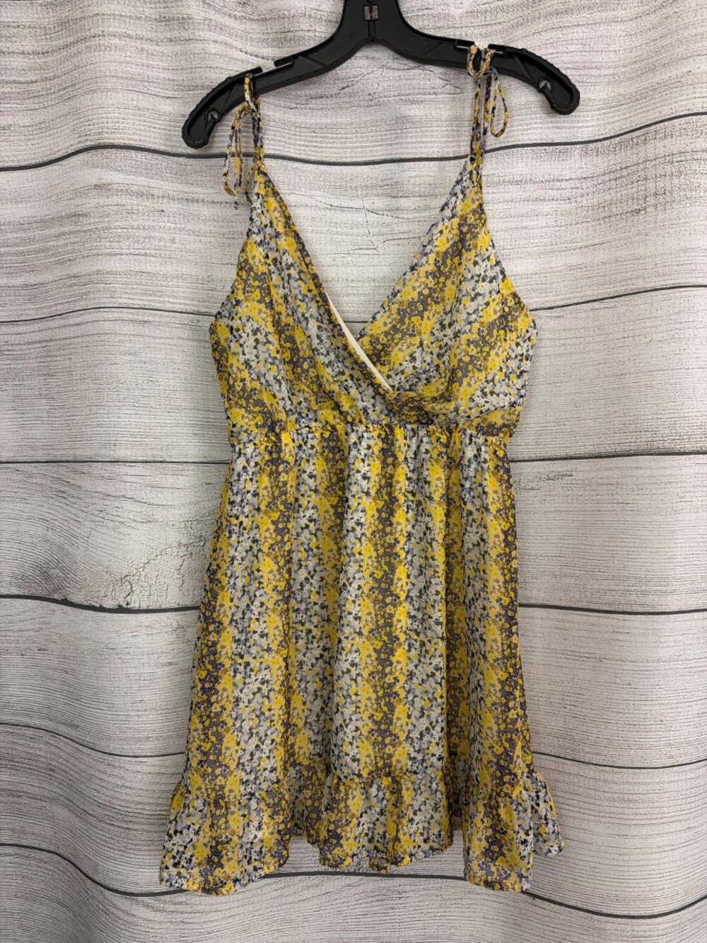 Le Lis Floral Sleeveless Tie-Strap Mini Dress With Ruffled Hem Size M